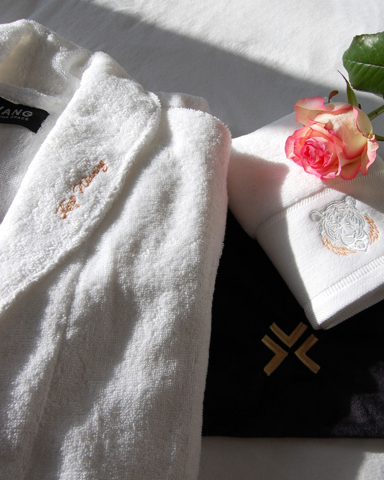 LEGACY Bademantel Weiß Set