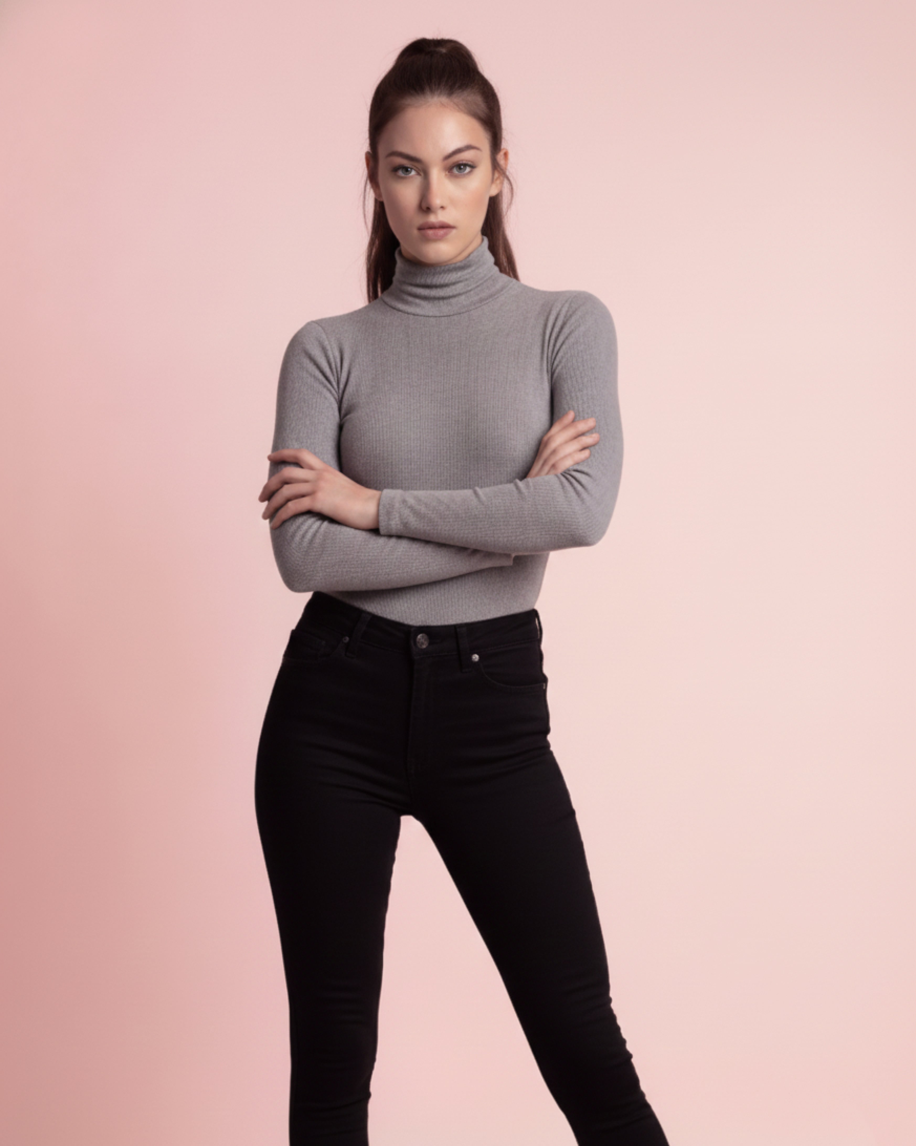 QUEEN Rollkragen Body – Hellgrau