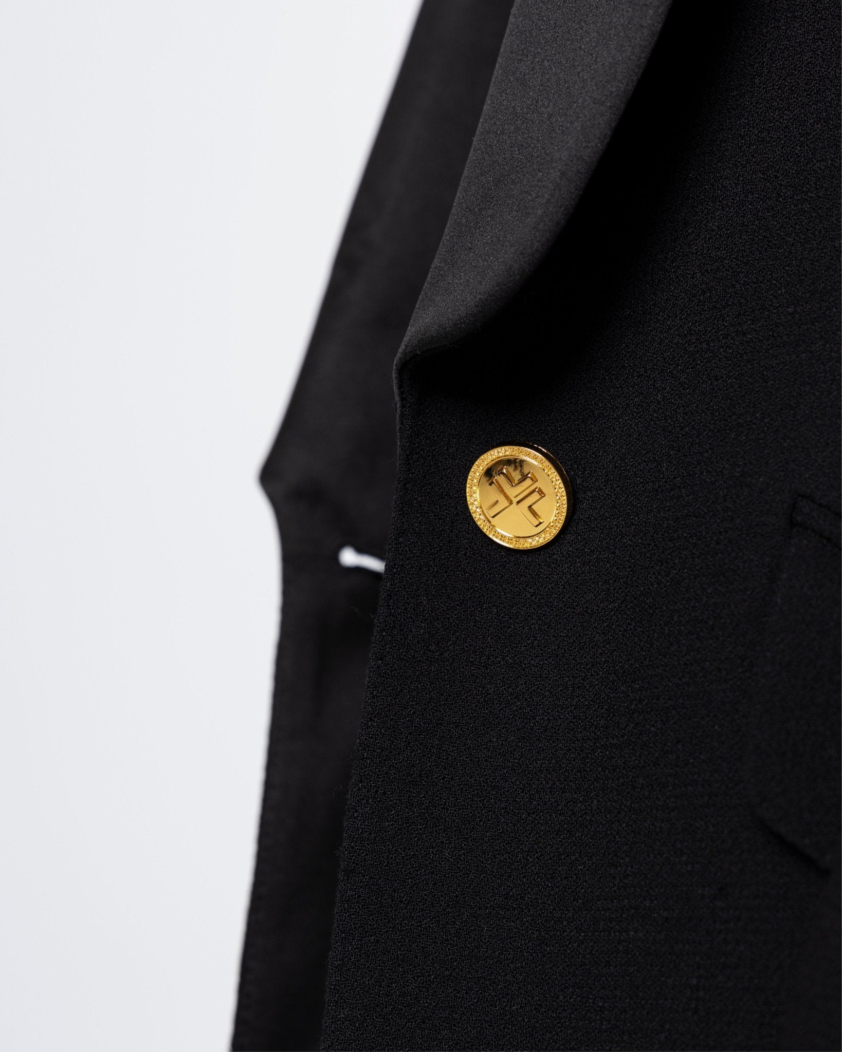 QUEEN Blazer - WANG FASHION SPACE