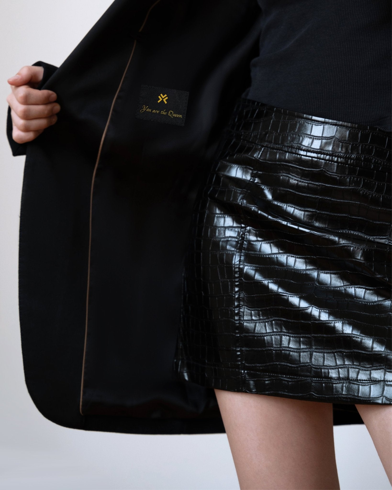 QUEEN Blazer - WANG FASHION SPACE